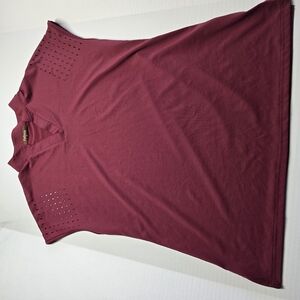 Women's Burgundy Top